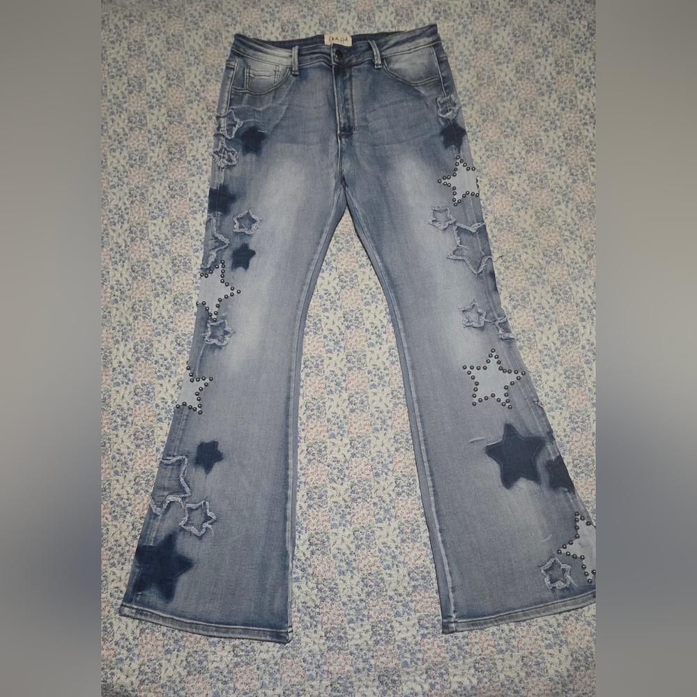NWT Oli & Hali Star Patch Studded Jeans - Size XL - Price Firm
